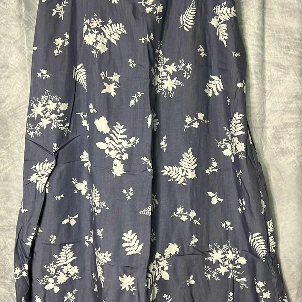 Elisabeth Petite Blue and White Leaf Print Botanical Skirt with Pockets - sz 14P - Picture 2 of 8